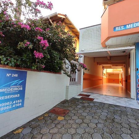 Residencial Medeiros Apartment Guarda do Embaú Exterior foto